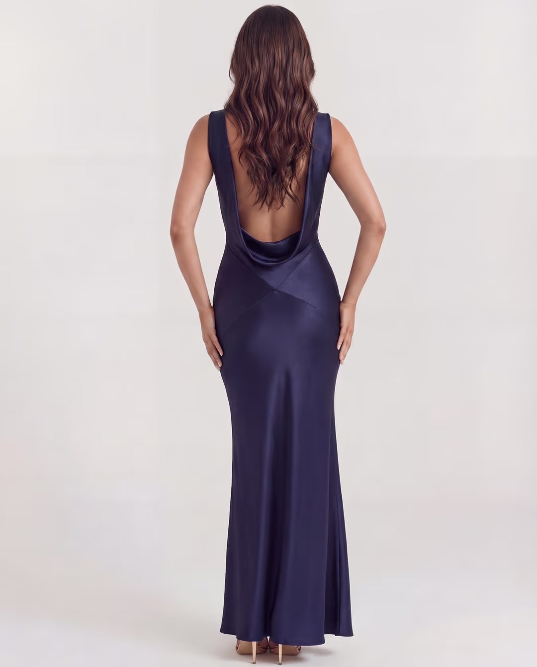 Sapphire Dark Blue — espalda