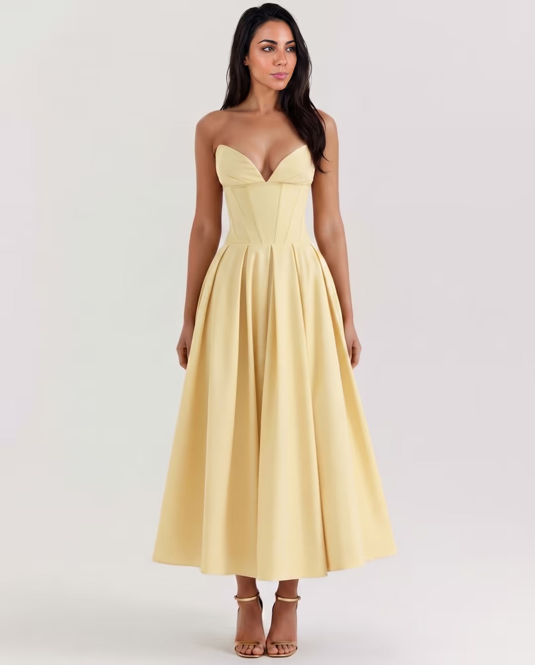 Amalfi Light Yellow — pose