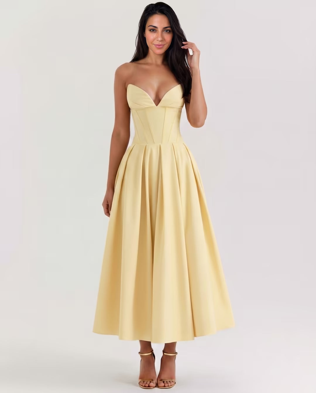 Amalfi Light Yellow — pose