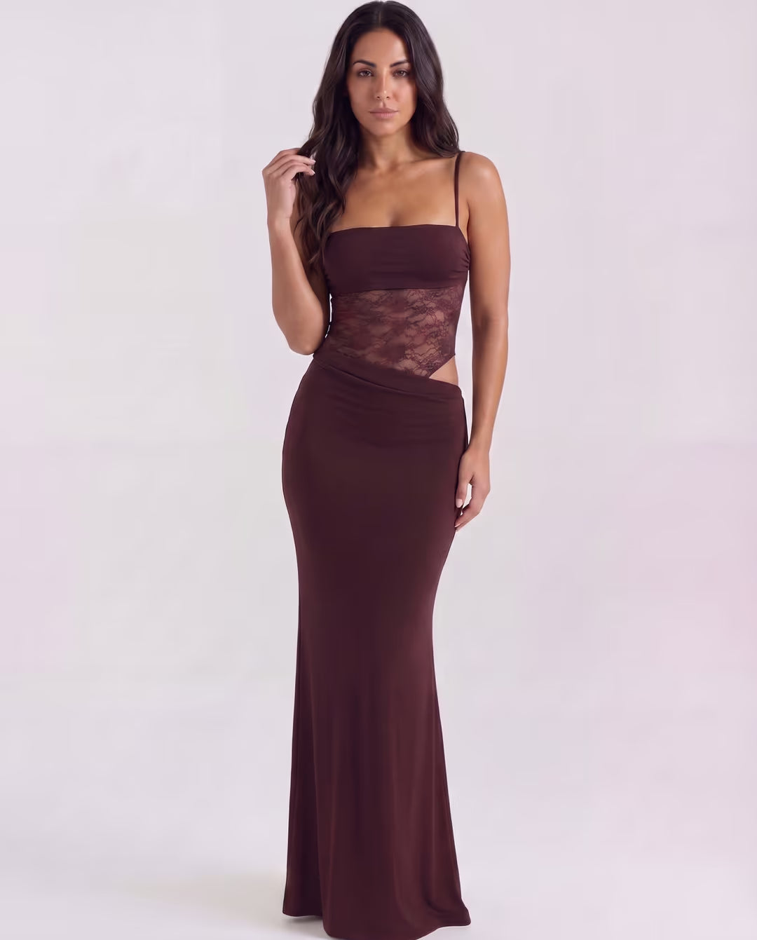 Valeria Burgundy — pose
