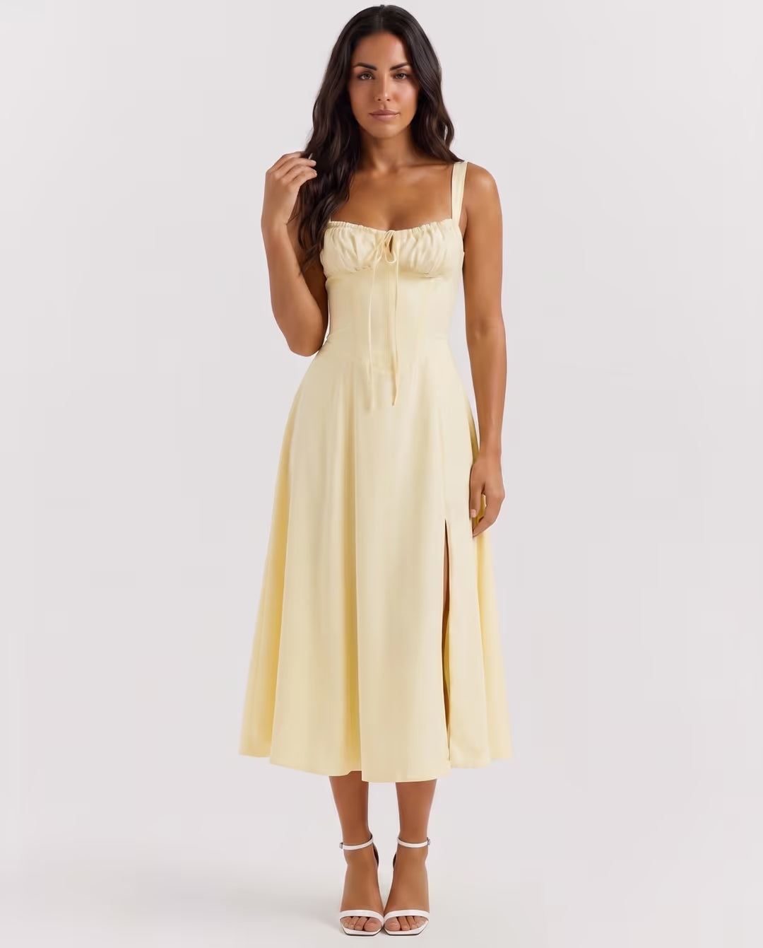 Aurora Light Yellow — pose