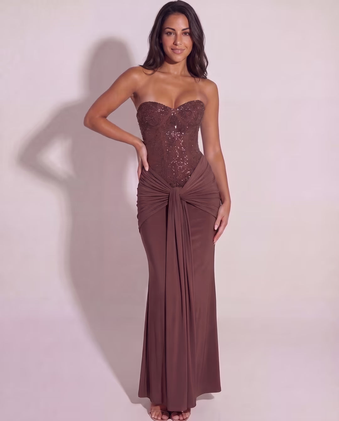 Jasmine Chocolate — pose