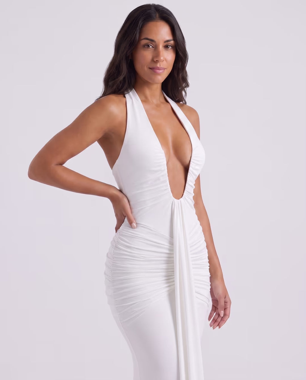 Ariel White — pose