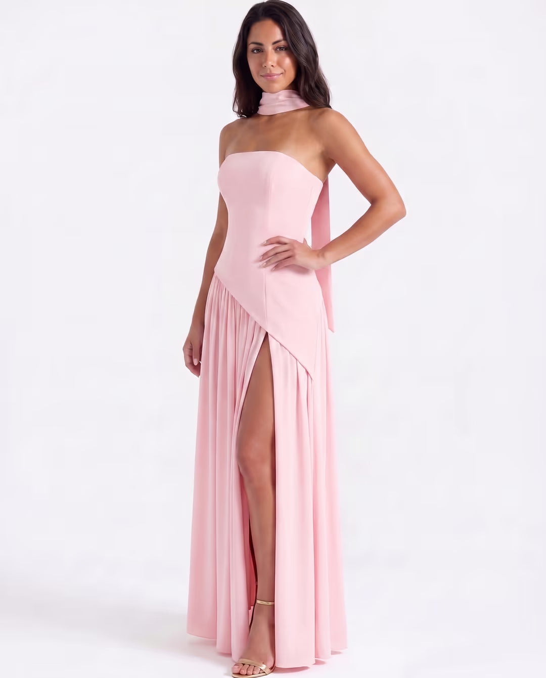 Serena Pink — pose