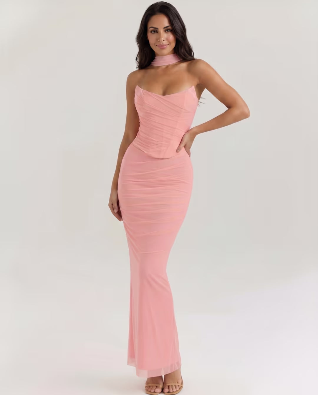 Malu Pink — pose