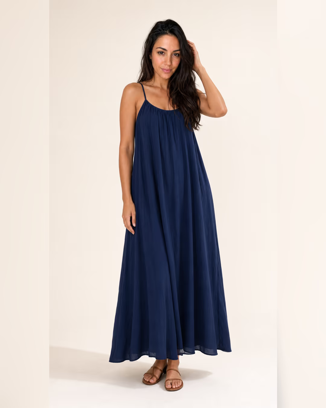 Vestido Sienna espalda al aire Azul marino versión larga, vista frontal