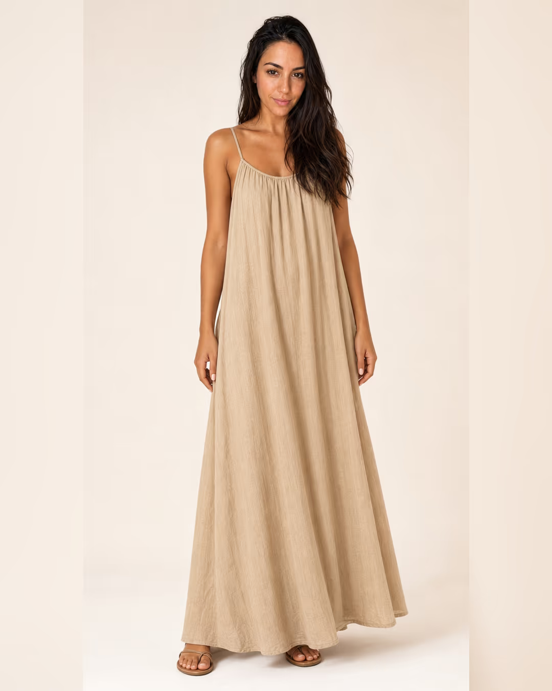 Vestido Sienna espalda al aire Beige versión larga, vista frontal